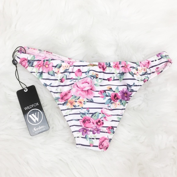 WILDFOX | White Pink Floral Bikini Bottom -E90 - Picture 3 of 7